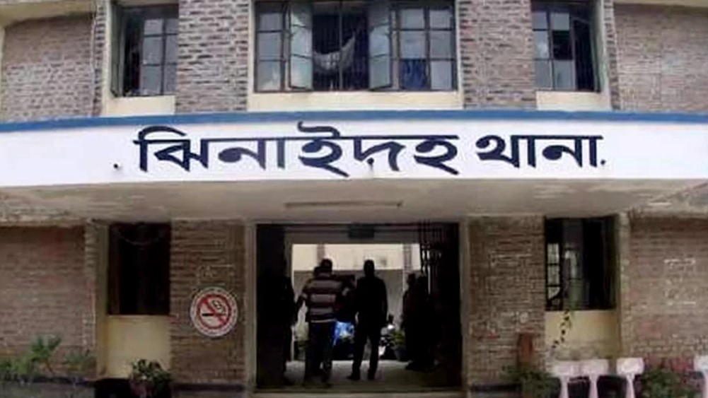 বিয়ের দাওয়াত না দেওয়ায় ঝিনাইদহে সংঘর্ষ, আহত ১০